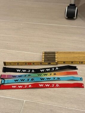 WWJD BRACELET BUNDLE OF 4